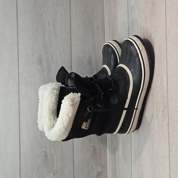 Sorel Women Caribou Waterproof Insulated lined boots rubber shoes sz 8 - Picture 2 of 15